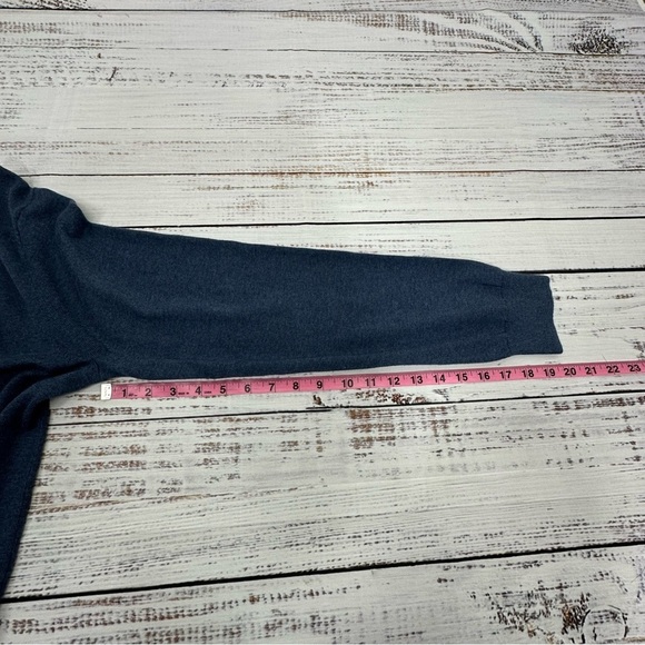 Tommy Hilfiger Men’s Size Medium Blue Crew Neck Sweater New - Picture 12 of 13